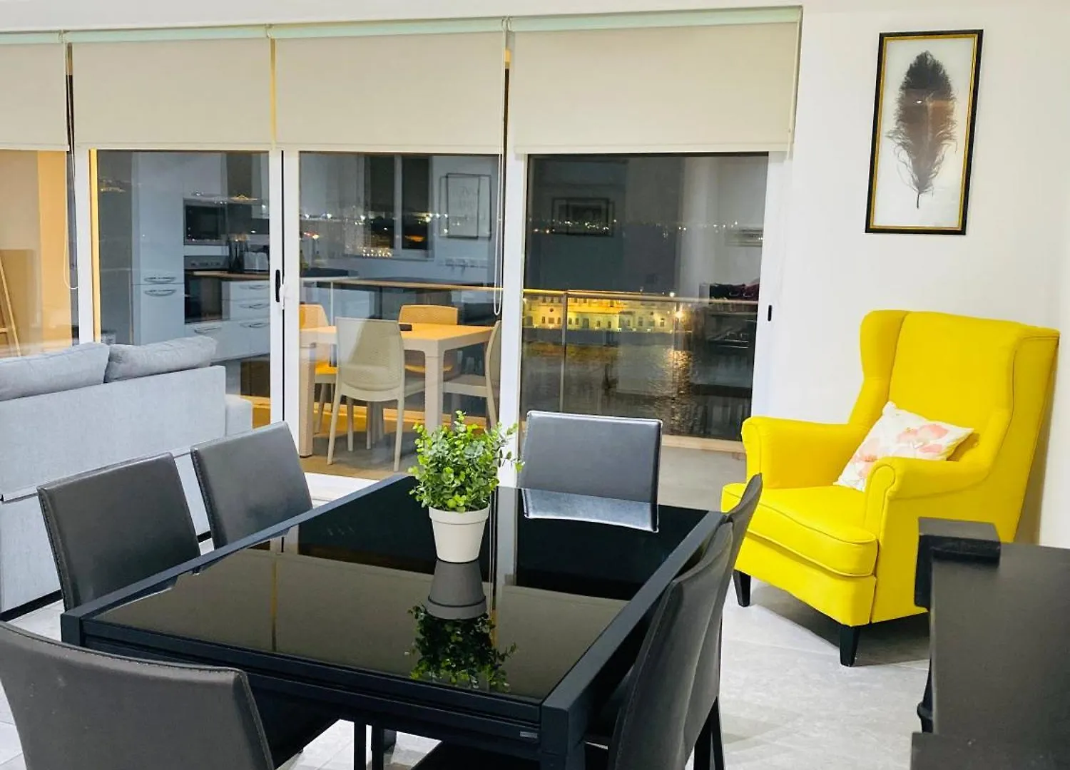 Sliema Seaview & Seafront- Apt 9, 49 Tigne Point Mansions 0*,